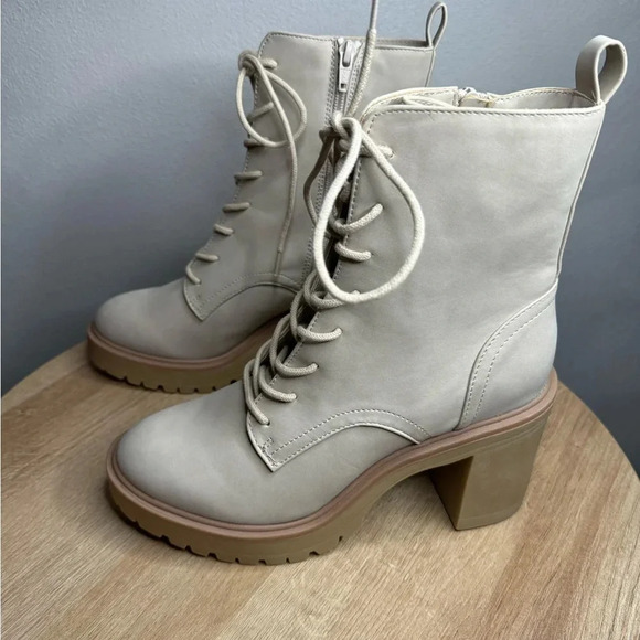 DV by Dolce Vita Chunky Heel boots - Picture 4 of 7